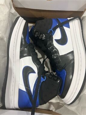 Jordan 1 Acclimate